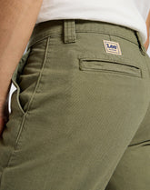 Męskie Spodnie Materiałowe Lee Relaxed Workwear Chino Mercantil Green 112355786 L78K008526